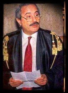 Giovanni Falcone: "Sono un magistrato, non devo cercare consensi"