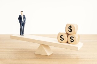 life-and-work-or-money-balance-concept-2022-12-16-11-13-30-utc