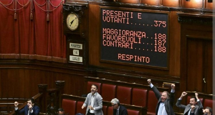 Dopo il voto sul Melonellum: la Costituzione, il Parlamento e il rischio di una Repubblica a chiamata diretta
