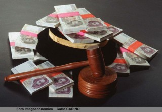 Avvocati: compenso ridotto se sussistono gravi carenze nell'esercizio del patrocinio